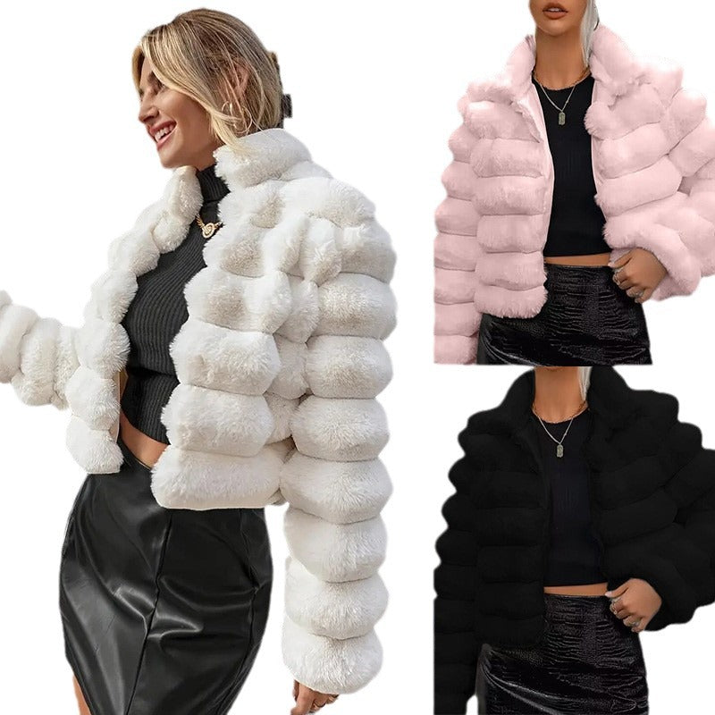 Trendy plush jacket for women with voluminous puff sleeves Lune London