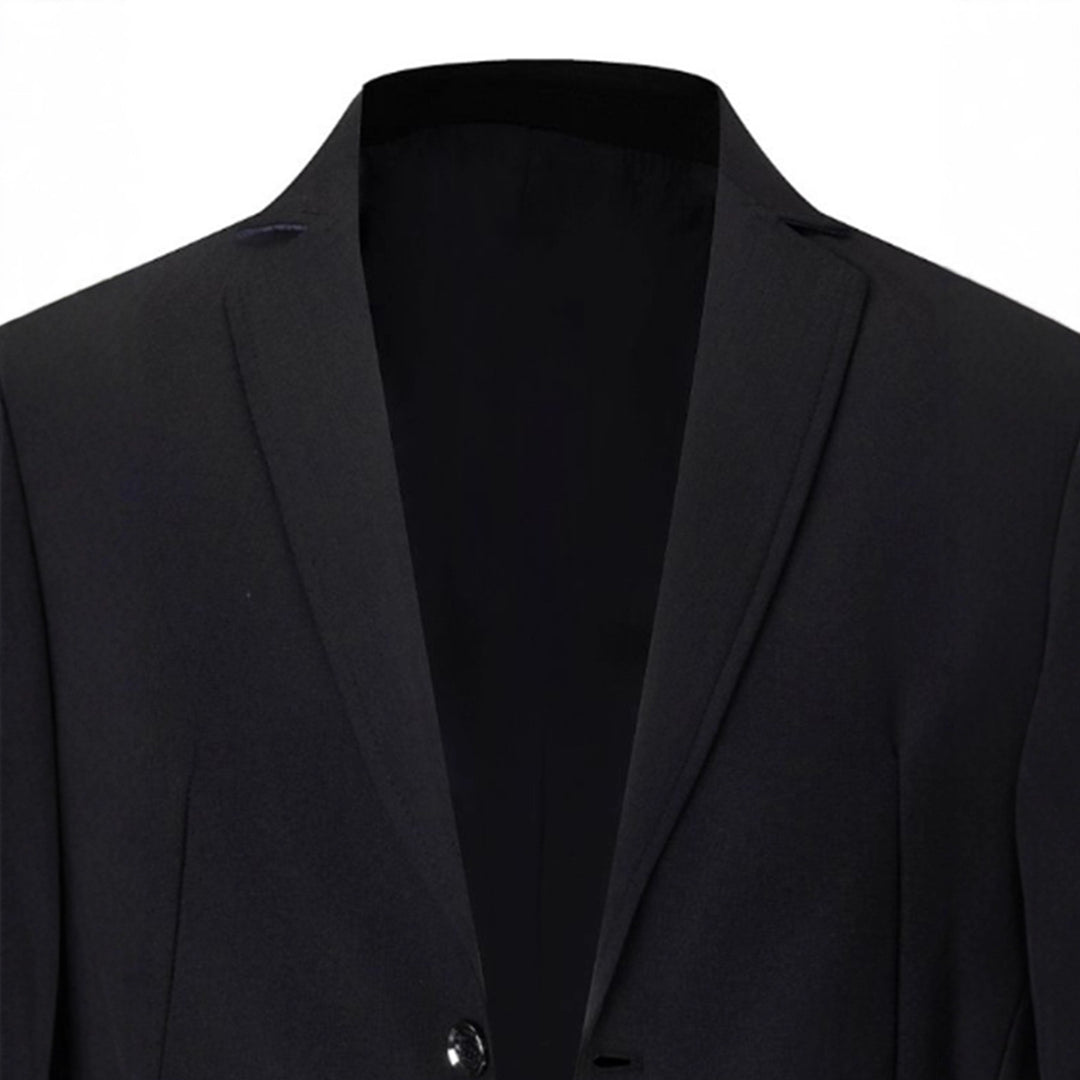 Modern and elegant blazer for women Lune London
