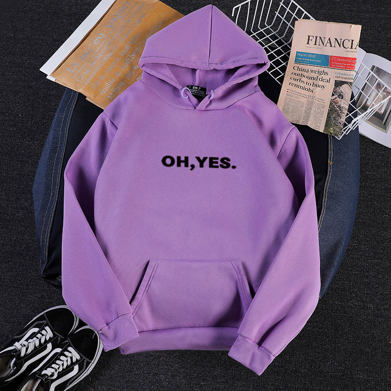 Women's hoodie with functional kangaroo pocket Chic & Stil