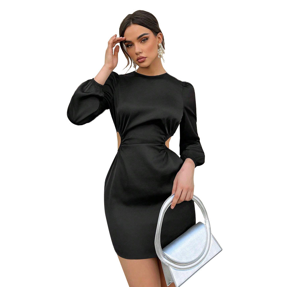 Robe mini pour femmes avec des découpes et des manches bouffantes Chic & Stil