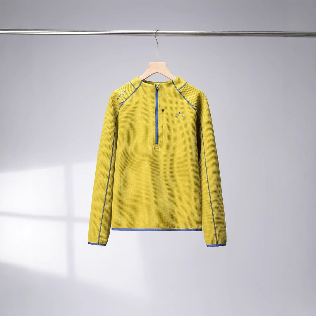 T-shirt fonctionnel féminin avec fermeture éclair innovante Chic & Stil