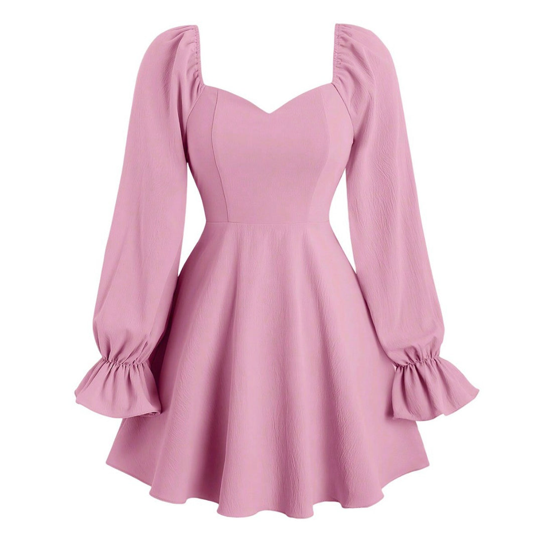 Robe mini femme avec manches bouffantes et décolleté en cœur chic Chic & Stil
