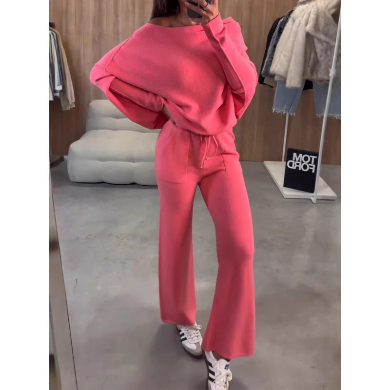 Women's comfortable loungewear in soft knitted material with a loose fit Lune London