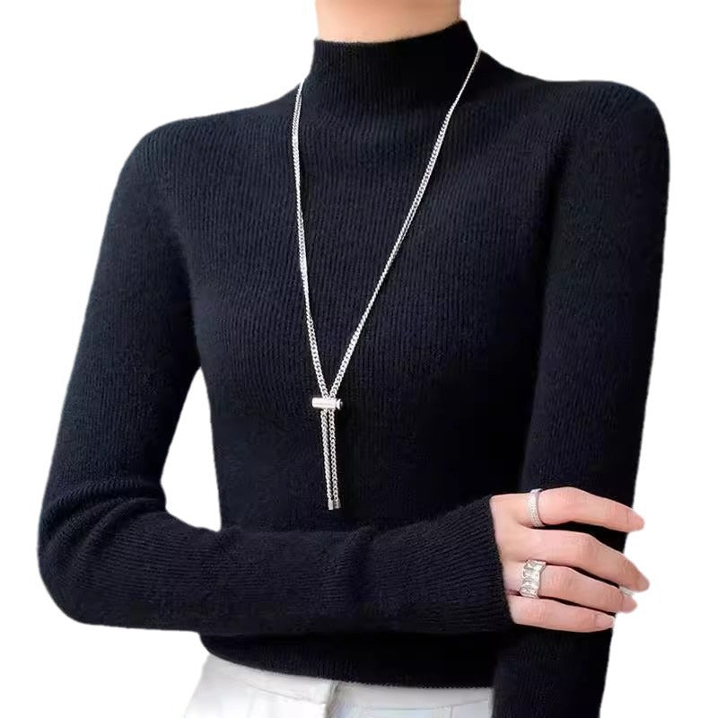Elegant turtleneck sweater for women in fine wool Lune London