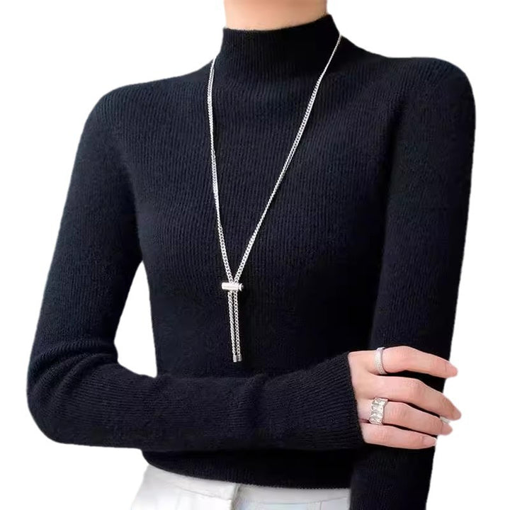 Elegant turtleneck sweater for women in fine wool Lune London