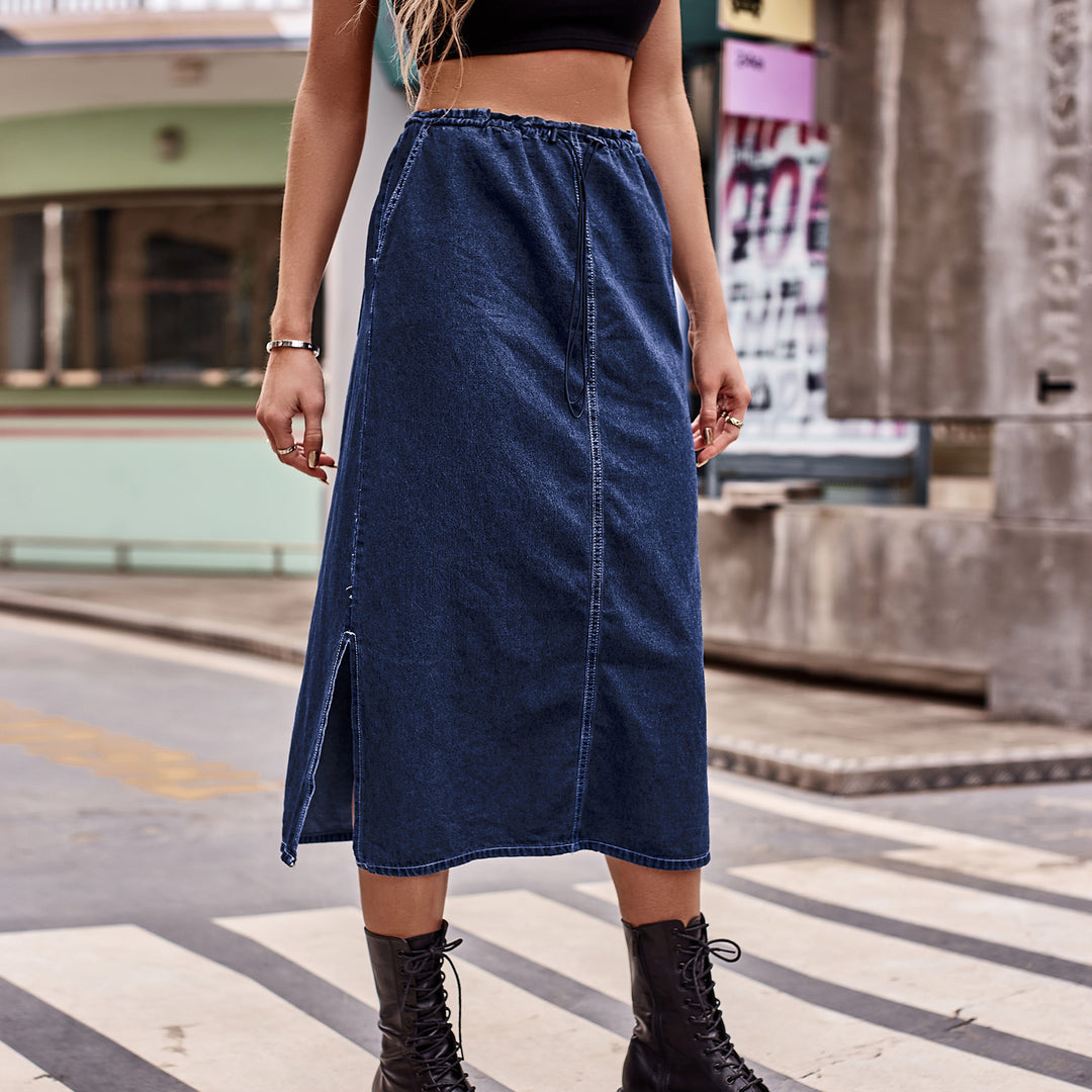 Maxi denim skirt for ladies with side slit and practical pockets Lune London