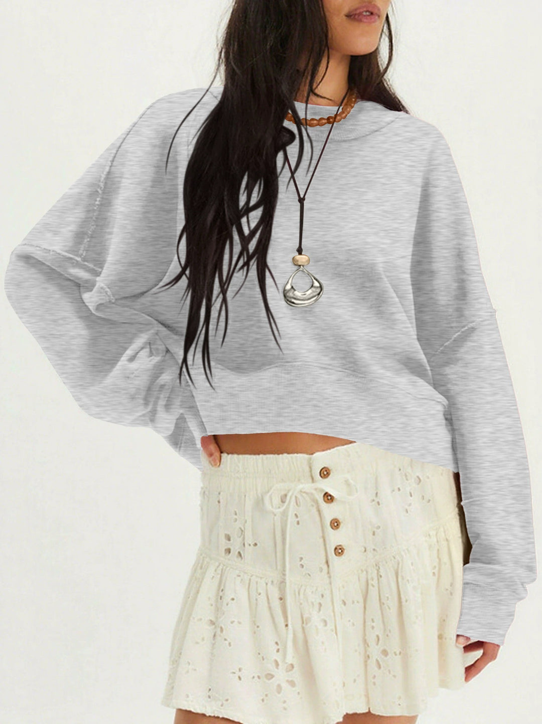 Casual sweatshirt for women with a sleek cut and dropped shoulders Lune London