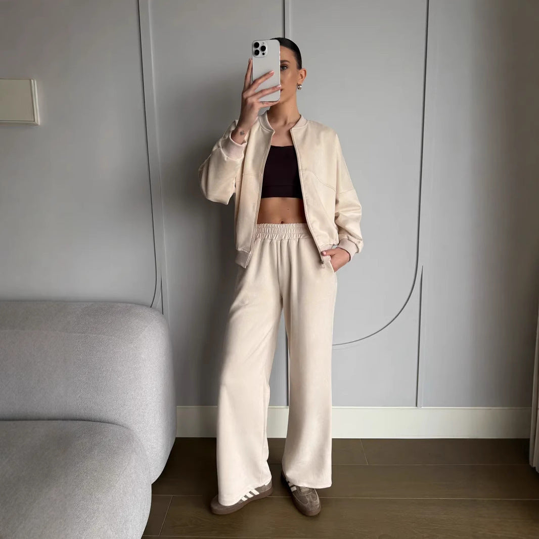 Women's sports set with short jacket and stylish pants Lune London