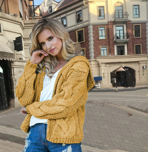 Cardigan en tricot épais pour femmes avec capuche et design asymétrique Chic & Stil