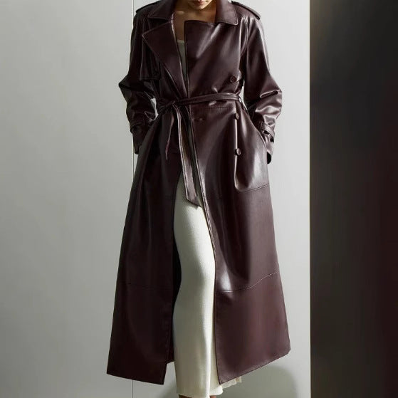 Women's trench coat in high-quality faux leather with adjustable belt Lune London