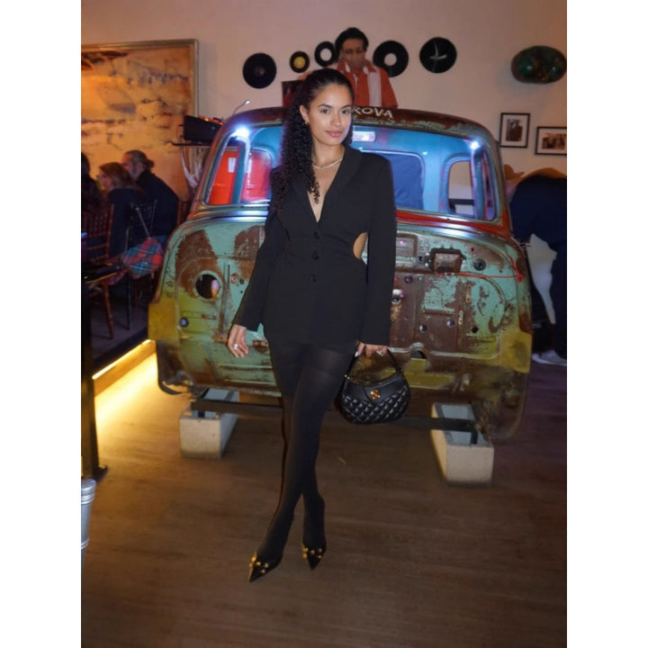 Elegant blazer jacket for women with ruffle-shaped cutouts and fitted cut Lune London