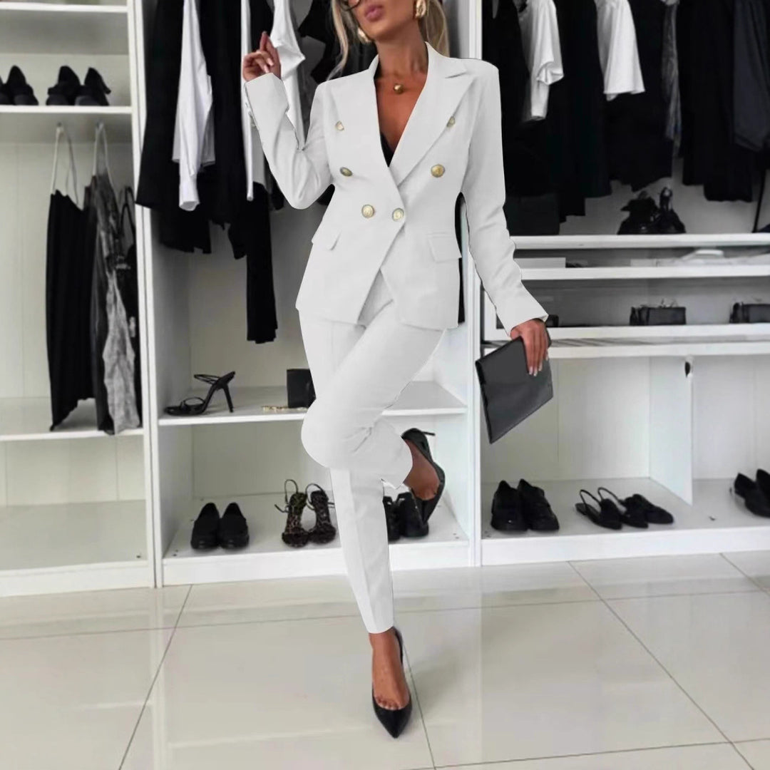 Ensemble de costume élégant pour femmes avec patte à double bouton et coupe ajustée Chic & Stil