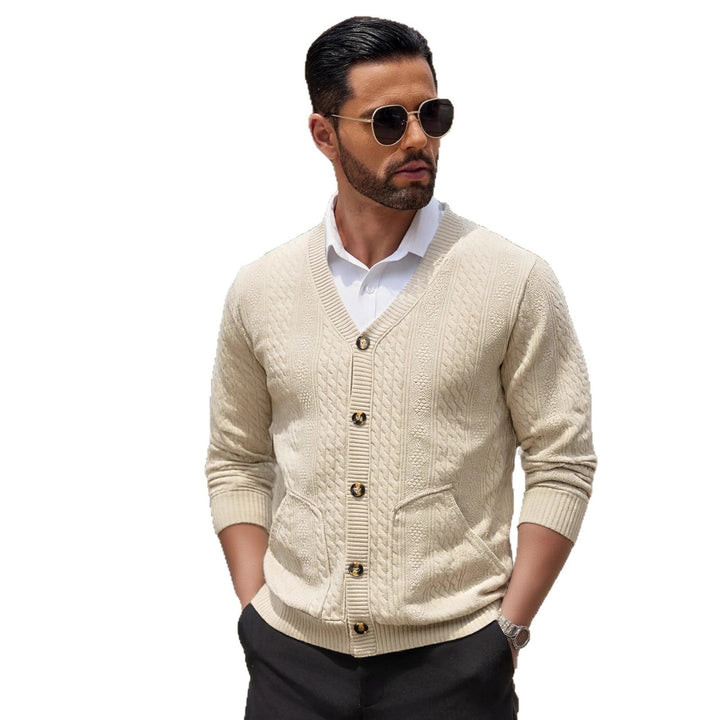 Lune London | Men's Fashionable Knitted Cardigan with Practical Pockets and Unique Texture