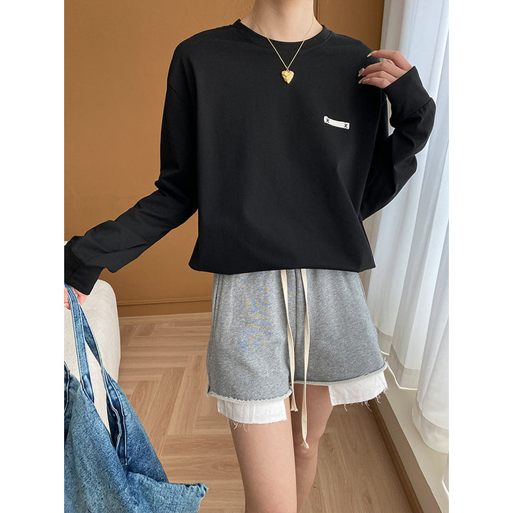 Women's sporty long-sleeve shirt with a modern cut Chic & Stil
