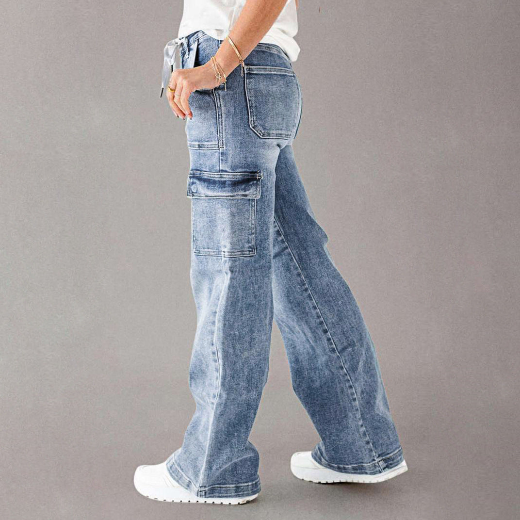 Women's Cargo Jeans with A Casual Cut and Practical Pockets Lune London