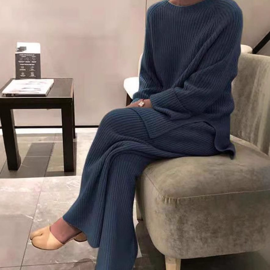 Women's knit set with loose fit and elegant ribbed pattern Lune London