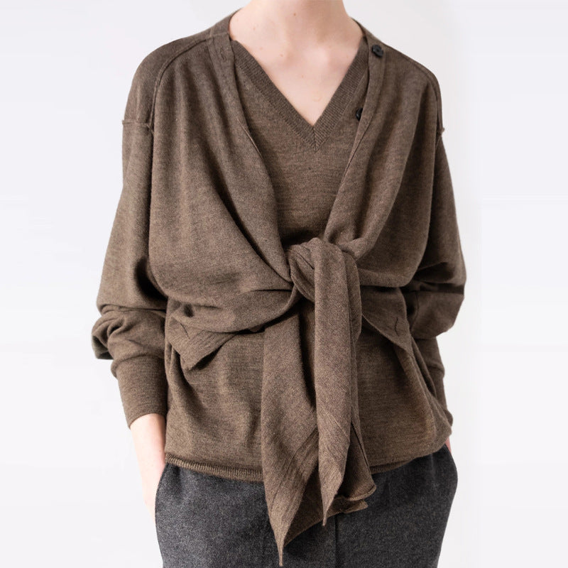 Cardigan en tricot décontracté pour femmes avec coupe asymétrique et détails de boutons Chic & Stil