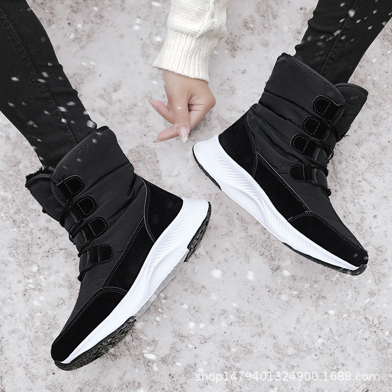 Winter thermo boots for women with non-slip sole and insulating lining Lune London