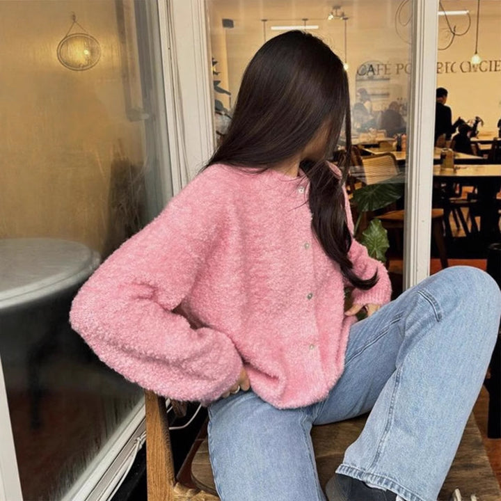 Ladies Cozy Knit Sweater in Oversized Chic Style