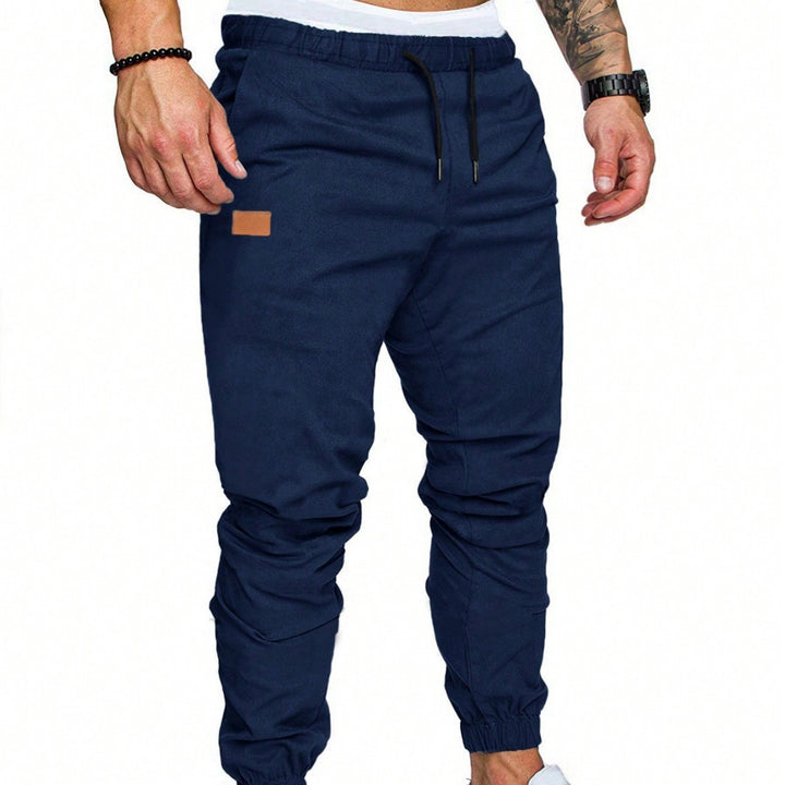 Casual men's jogging pants with elastic waistband and practical zipped pockets Lune London