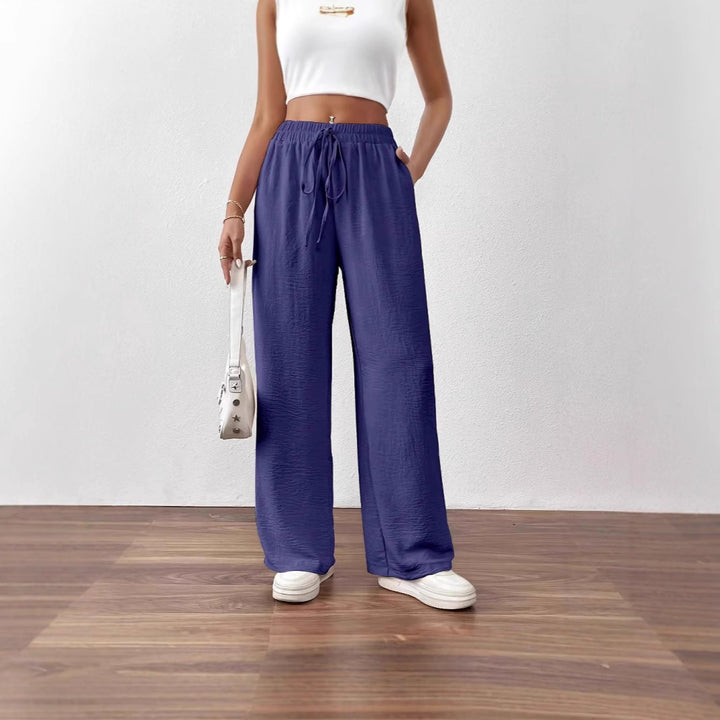 Loose linen pants for women with elastic waist and side pockets Lune London