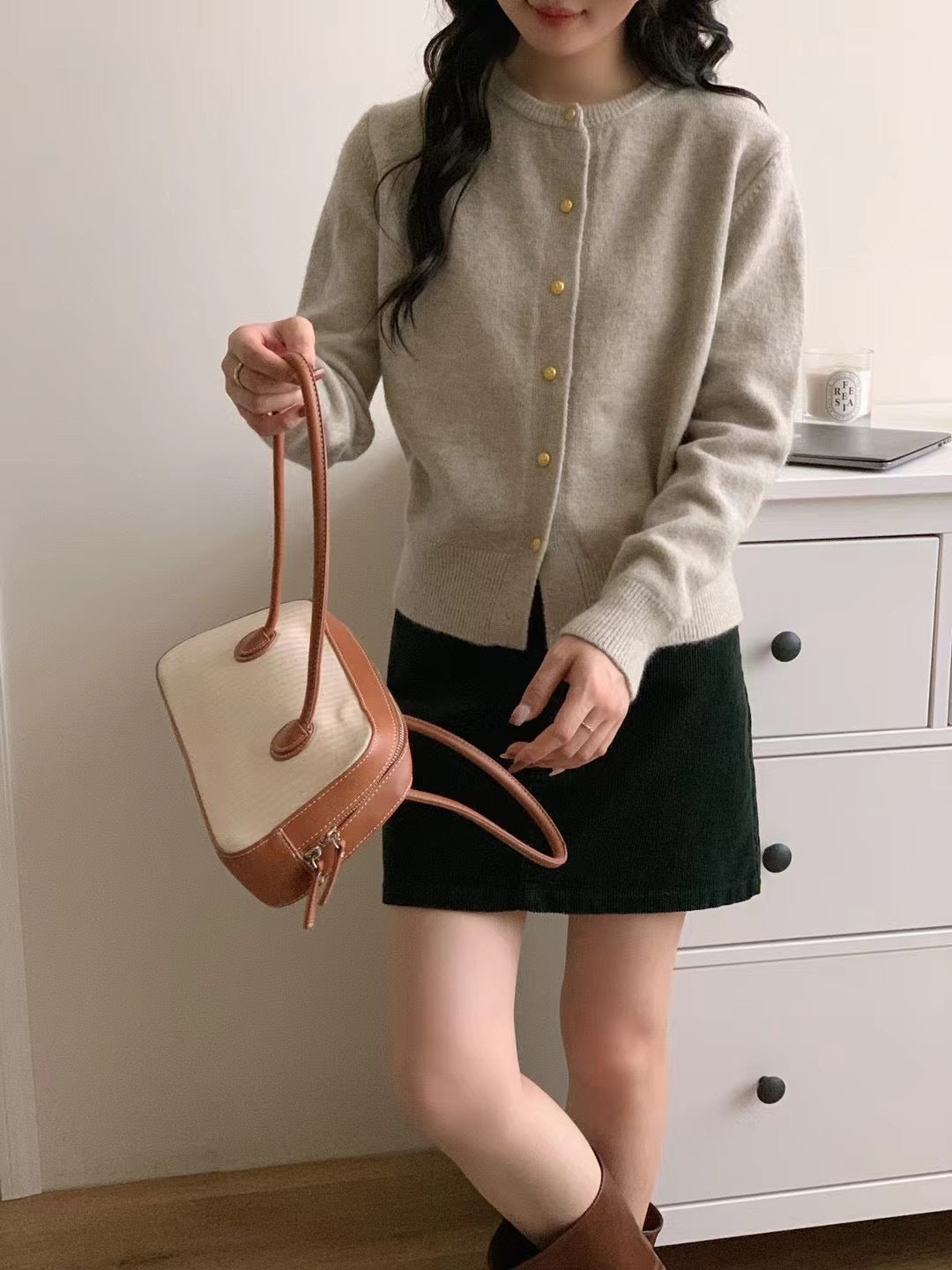 Cardigan femme avec des détails de boutons élégants et un matériau doux Chic & Stil