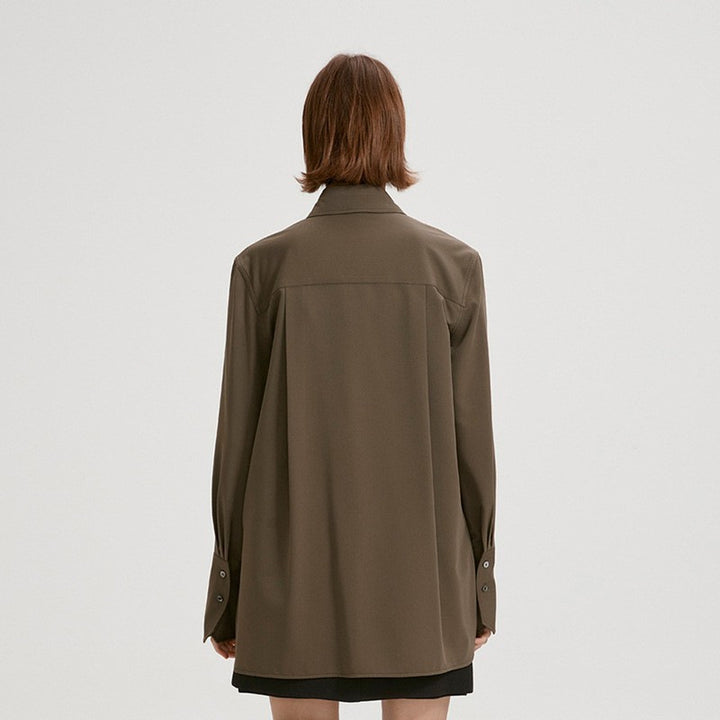 Chemisier moderne pour femmes avec col surdimensionné Chic & Stil