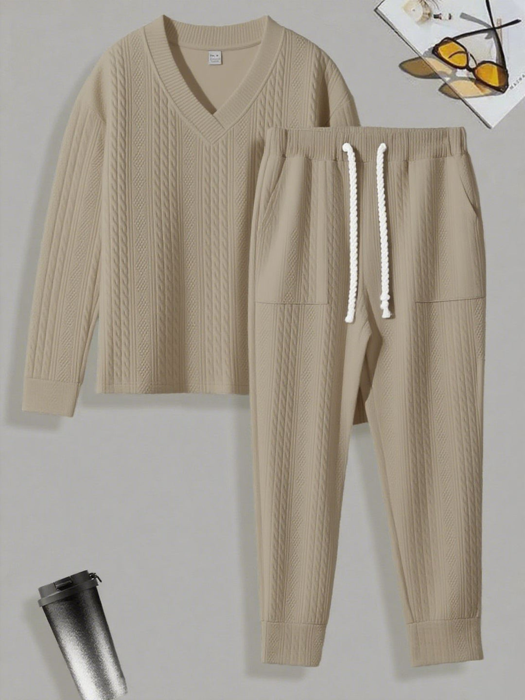 Women’s suit and comfortable knit with V-neck and elastic waist Lune London