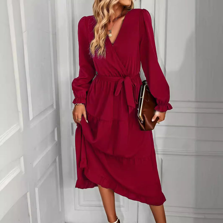 Long dress for women with wrap effect and chic and stylish clothing details