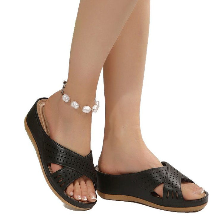 Women Comfortable Wedge Slides with Breathable Surface Structure and Ergonomic Sole Lune London