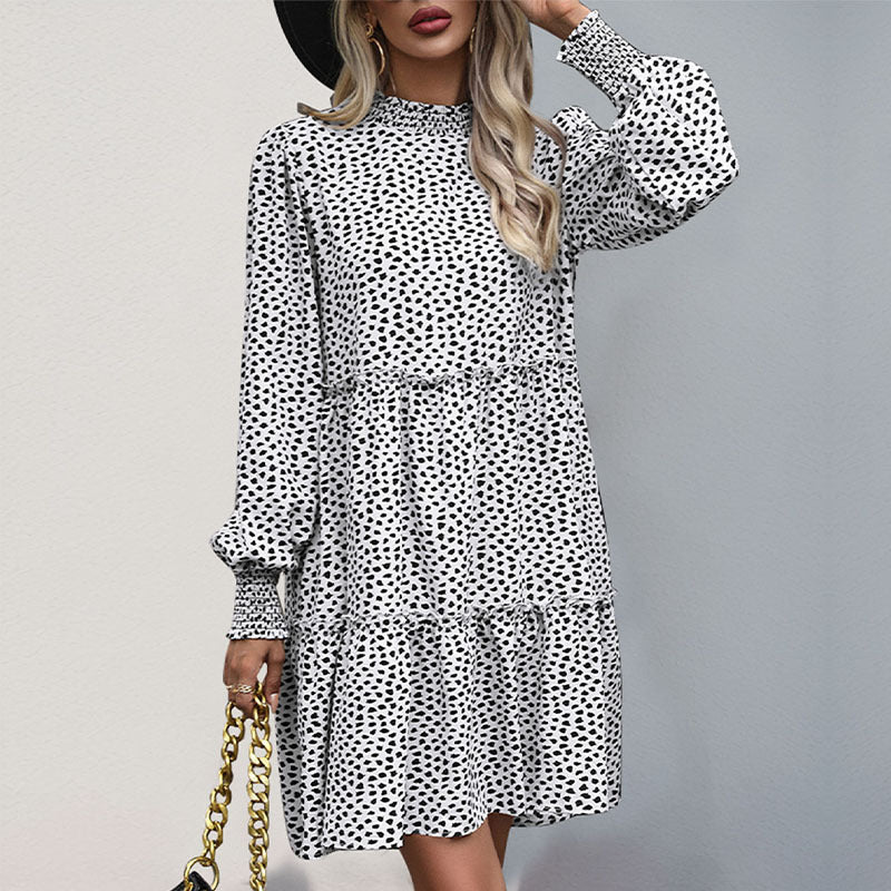 Casual mini dress for ladies with ruffles and loose fit Lune London