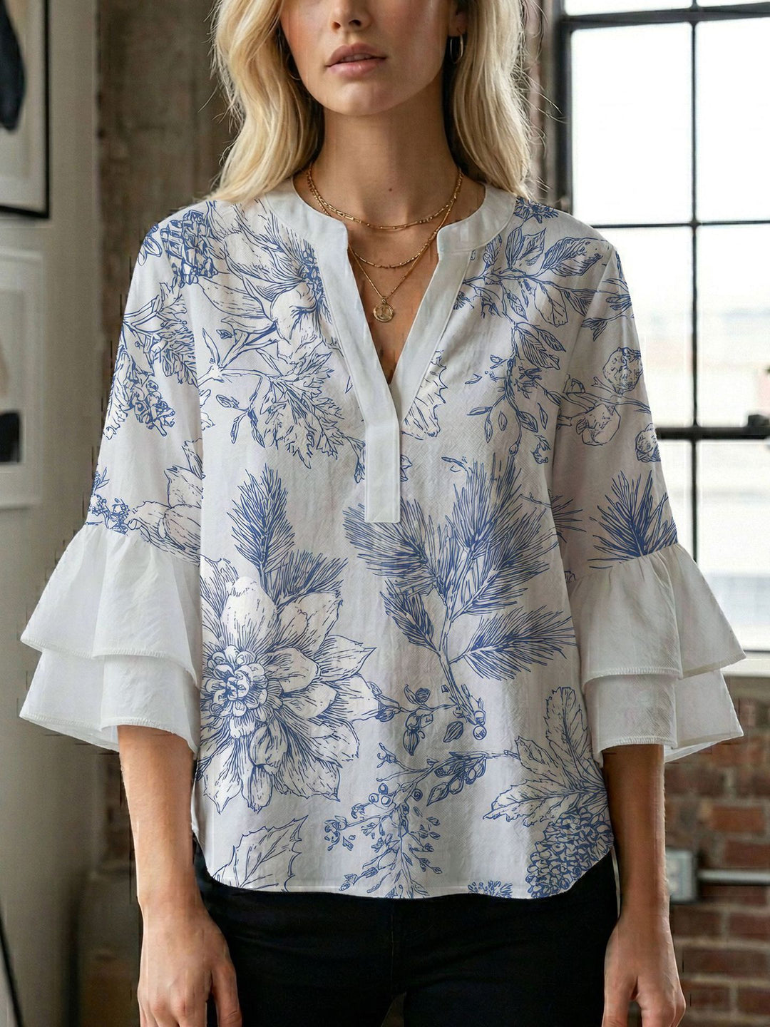 Ladies blouse with beautiful floral design Lune London