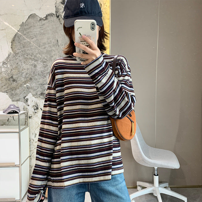 Women's casual long-sleeve shirt with modern striped pattern Chic & Stil
