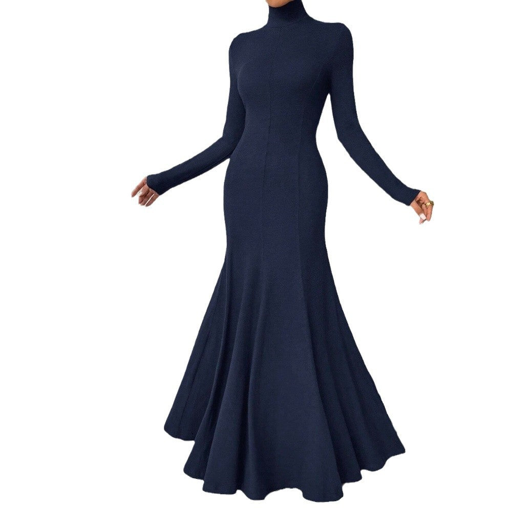 Chic & Stil Elegant maxi dress for women with long sleeves, high collar and flared hem