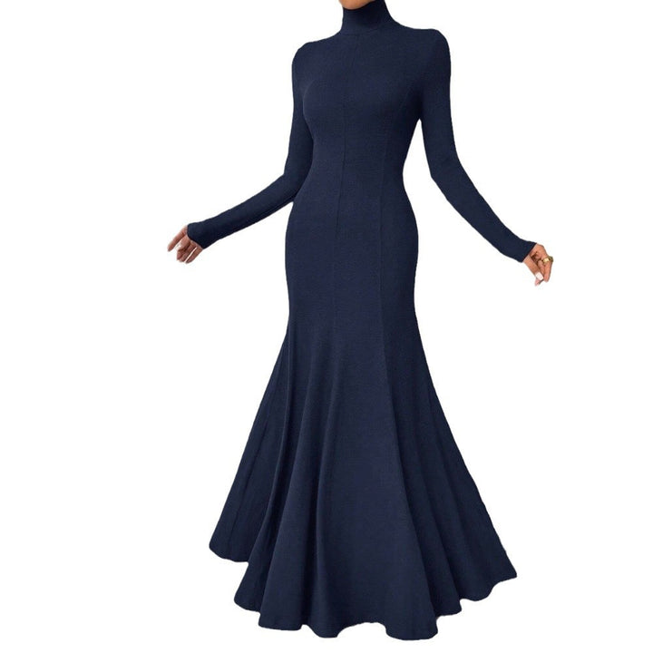 Chic & Stil Elegant maxi dress for women with long sleeves, high collar and flared hem