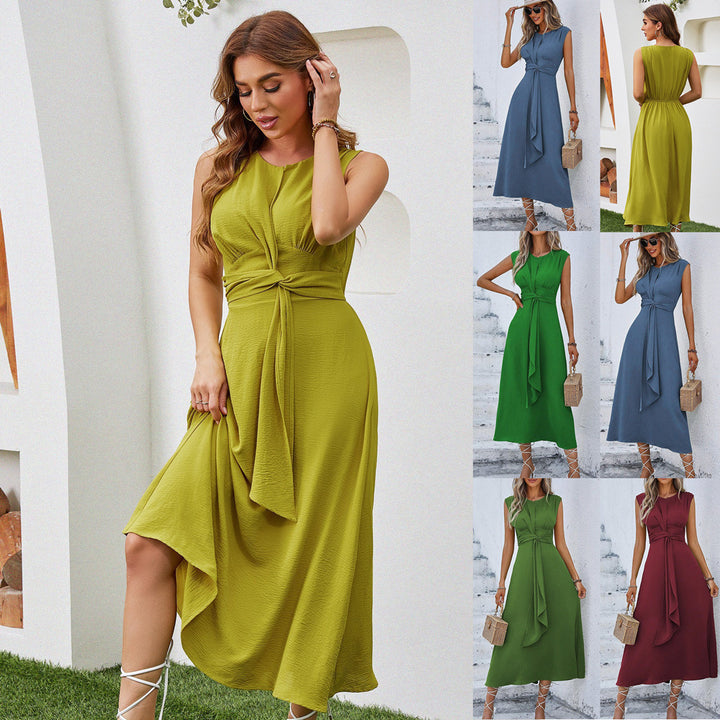 Elegant knee-length dress for women Lune London