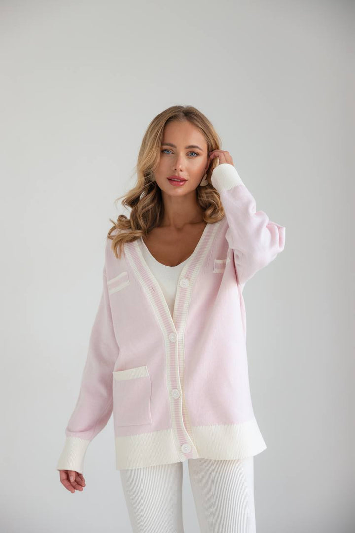 Comfortable sweater for women with contrasting details Lune London