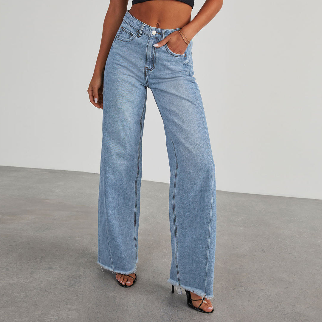 Ladies High-Waisted Mom Jeans in Classic Cut with Frayed Hem Lune London