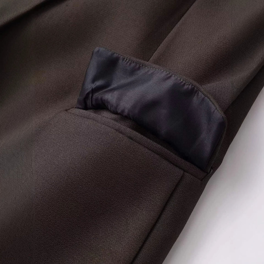 Blazer pour femmes avec coupe élégante et poches