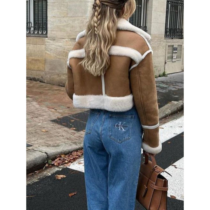 Short leather jacket for women with faux fur trim Lune London