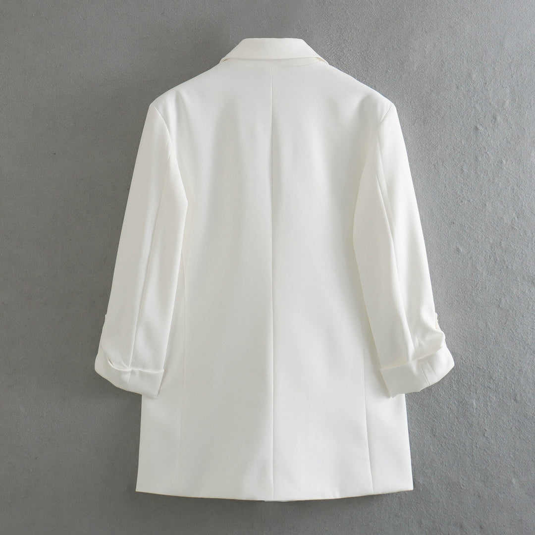 Elegant blazer jacket for women with structured sleeves and discreet golden accents Lune London
