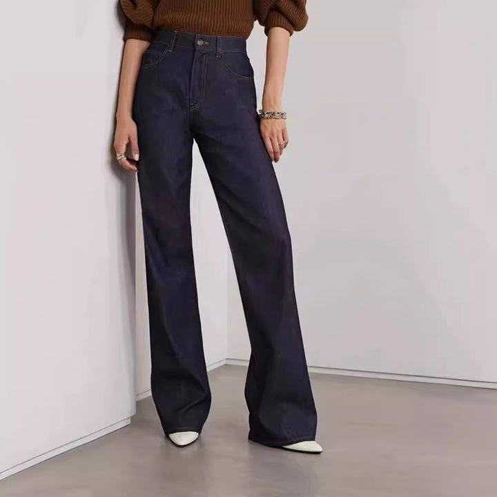 High-waisted wide-leg jeans for women in a classic style with chic and stylish solid details