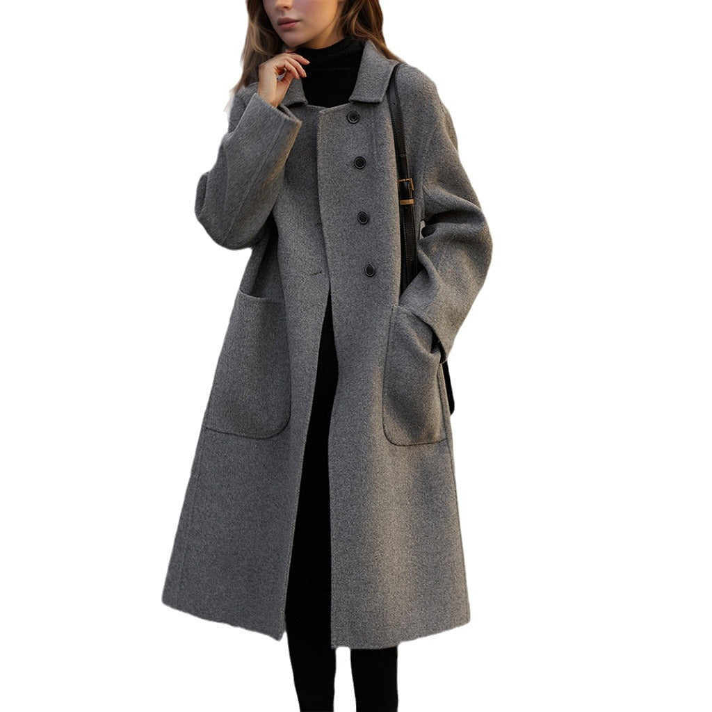 Elegant wool coat for women with high pockets and classic lapels Lune London
