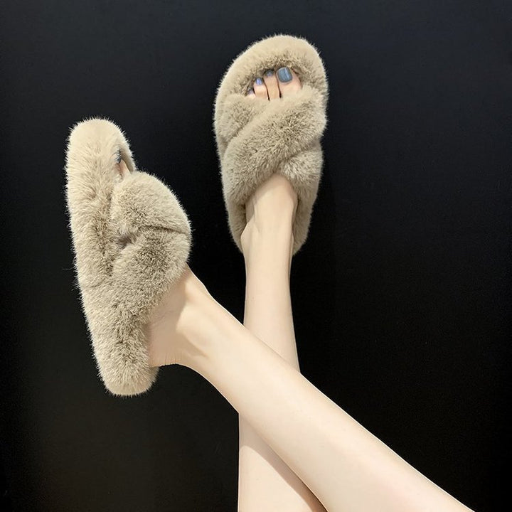 Women soft slippers with reversed straps and ergonomic sole Lune London