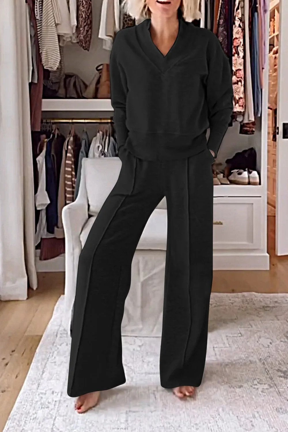 Ensemble de vêtements de loisirs confortables pour femmes avec col en V et coupe ample Chic & Stil
