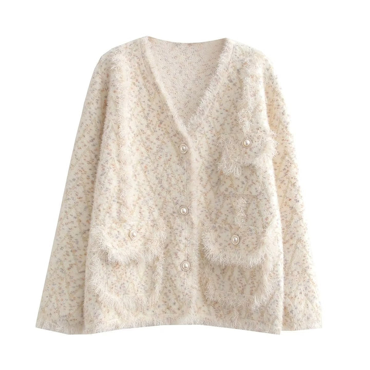 Women's fashion chunky knit cardigan with decorative V-neck and practical pockets Lune London