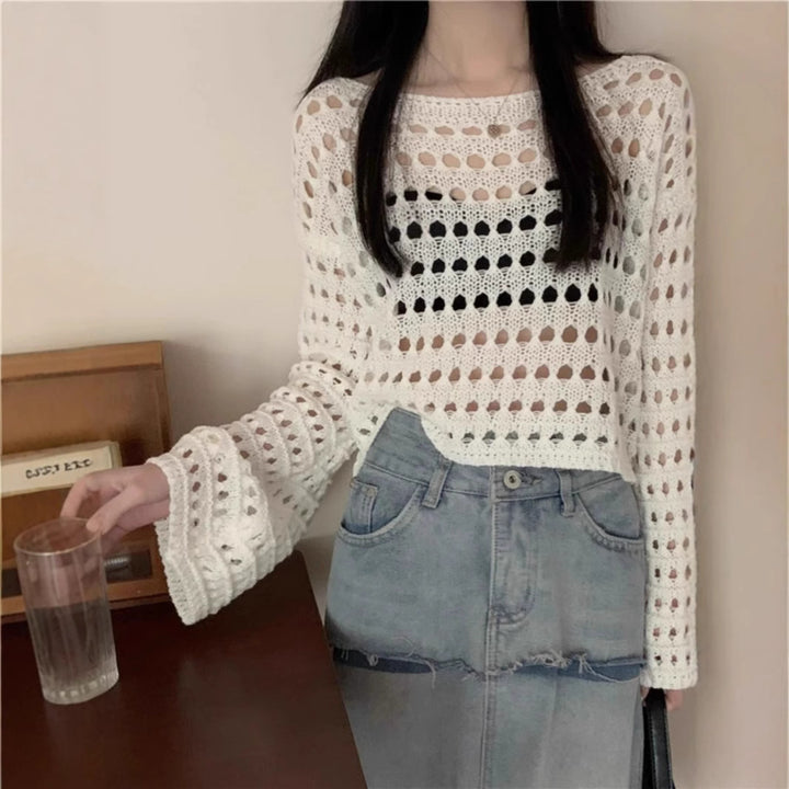 Women oversized and airy crochet sweater with a loose fit Lune London