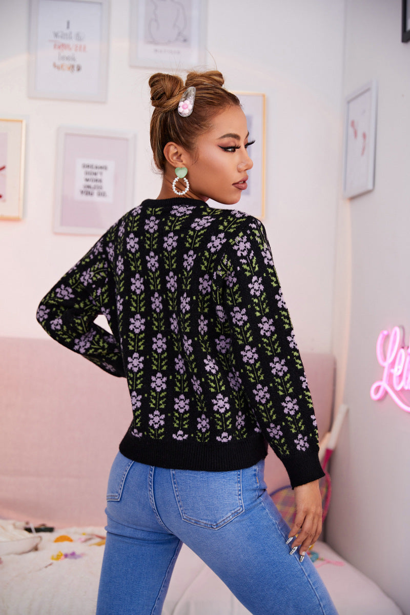Ladies cardigan with floral pattern and comfortable fit Lune London