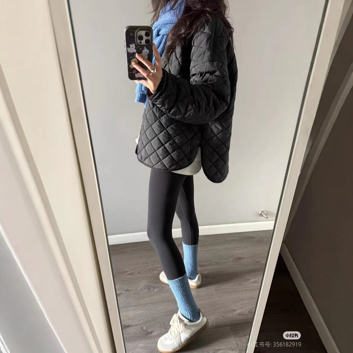 Quilted transition jacket for women with practical pockets and modern cut Lune London