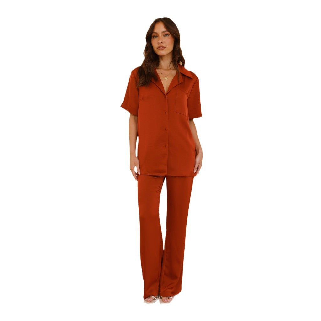 Satin pajama set for women with elegant short sleeve blouse and loose pants Chic & Stil